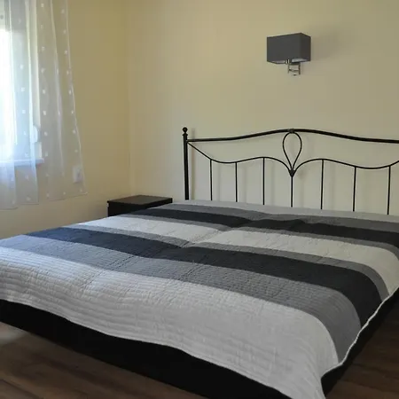 Dom wakacyjny Zamor House